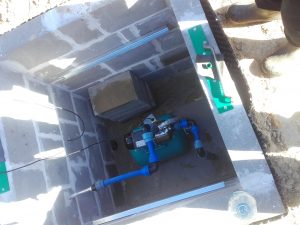 Krecik wiercenie studni usługi koparką i minikoparką - pompa wodna